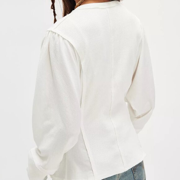 Maggie Cardi - Picture 2 of 4